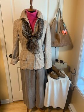 Faconnable Beige Plaid fitted equestrian vibe Blazer Jacket